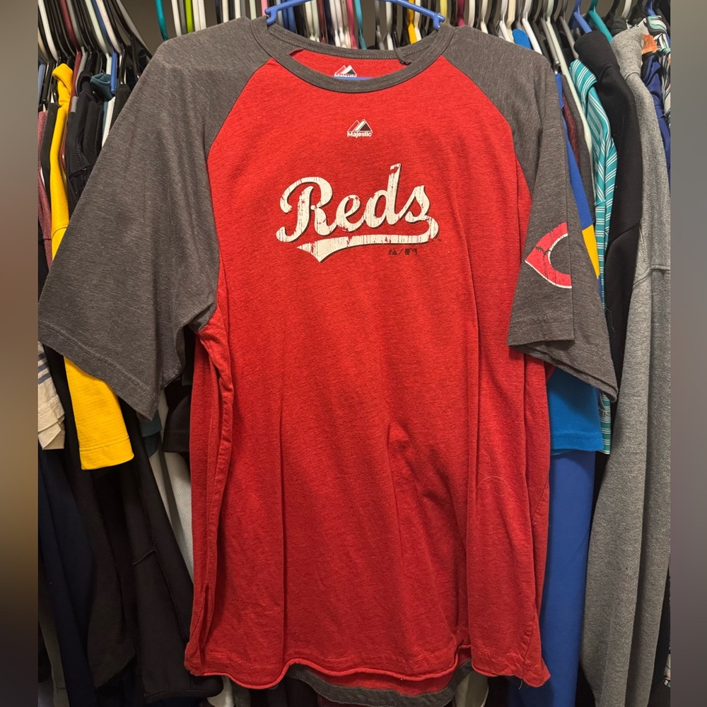 Cincinnati reds shirt
